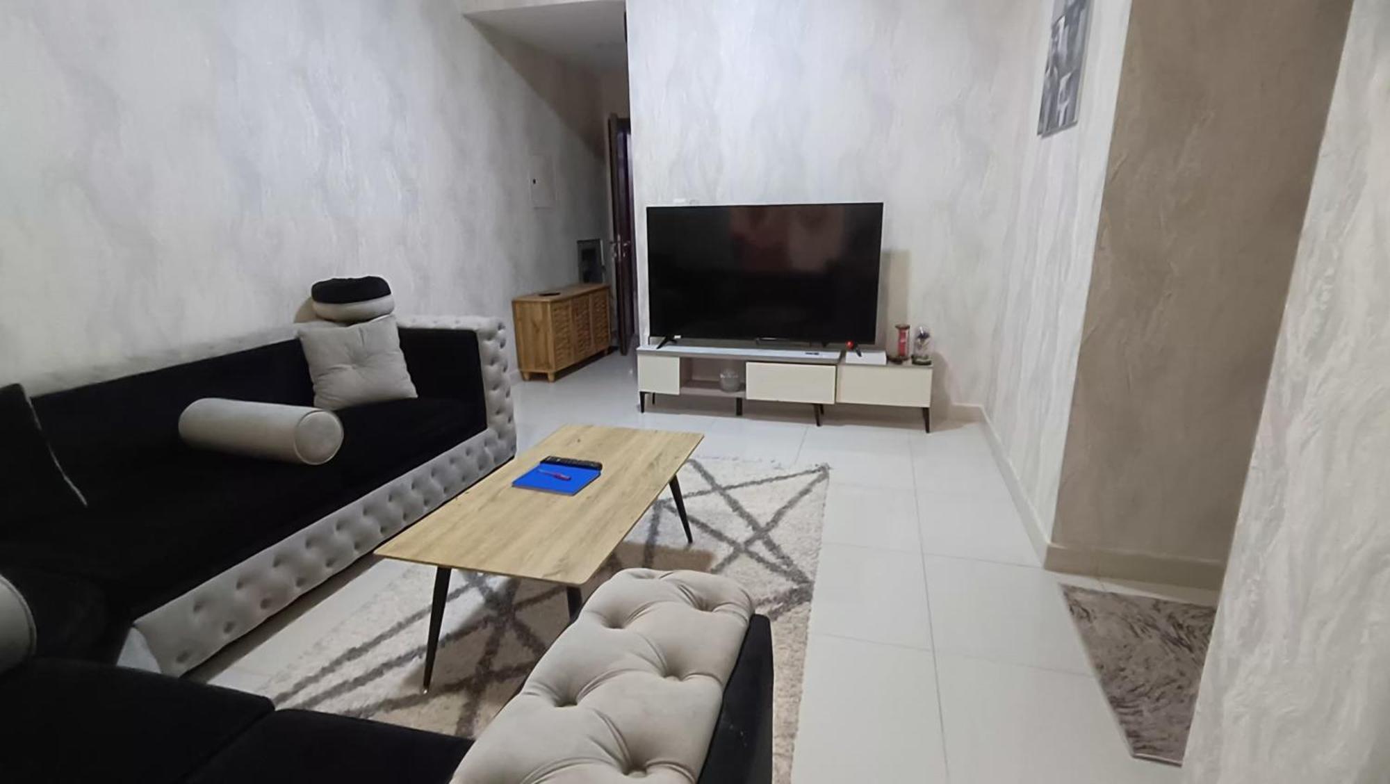 Flat One Room Ajman Exteriör bild